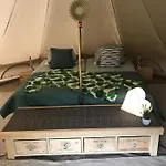 Dordogne Glamping&camping Campeggio Bouzic