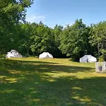 Dordogne Glamping&camping Campeggio *