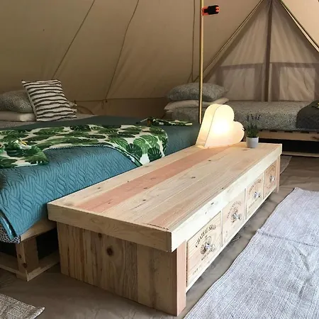Dordogne Glamping *