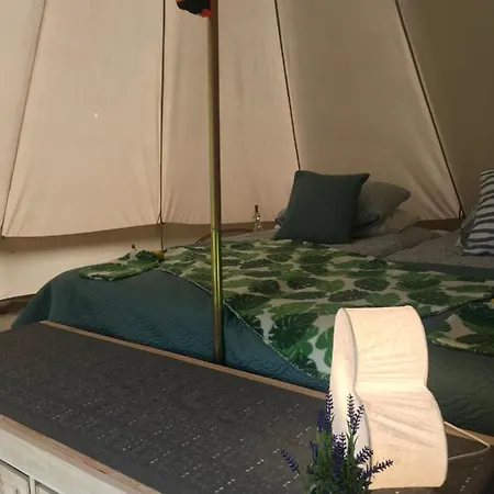 キャンプ場 Dordogne Glamping &