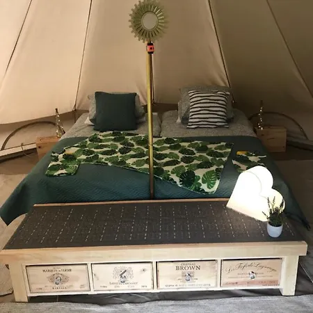 Dordogne Glamping & キャンプ場 Bouzic