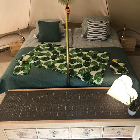 キャンプ場 Dordogne Glamping & Bouzic