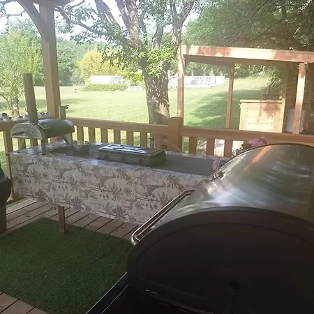 Dordogne Glamping & Bouzic