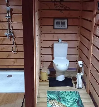 Dordogne Glamping & * Bouzic