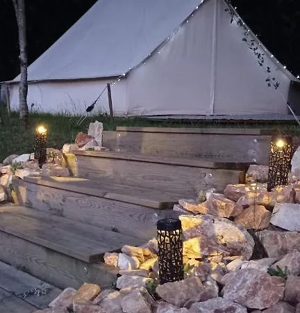 Dordogne Glamping & * Bouzic