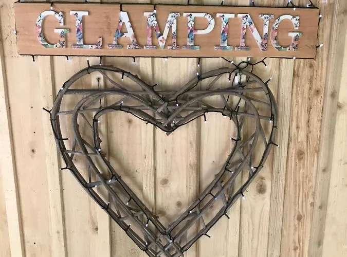 Camping Dordogne Glamping & Bouzic