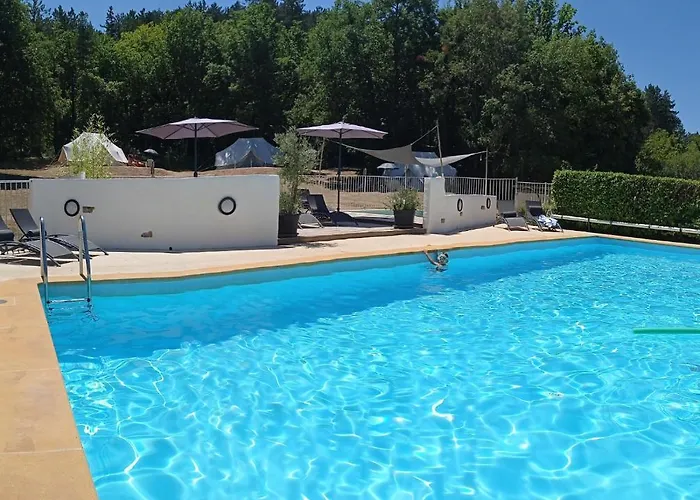 Dordogne Glamping & Camping *