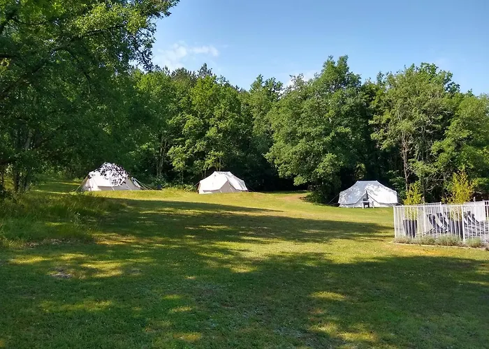 Dordogne Glamping & Camping *