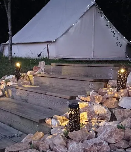 Dordogne Glamping & * Bouzic