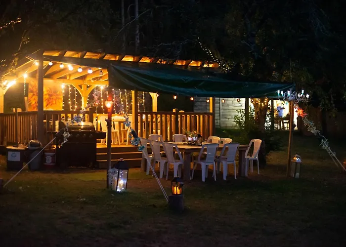 Dordogne Glamping & Camping