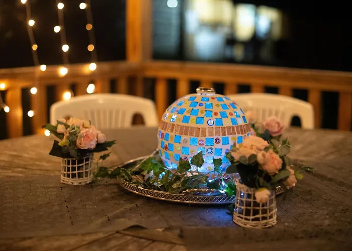 Dordogne Glamping & Camping *